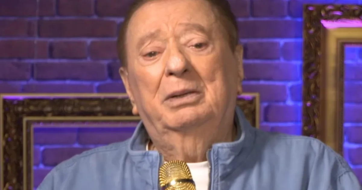 Raul Gil se emociona e abre o coração na estreia do programa: “Não posso parar”