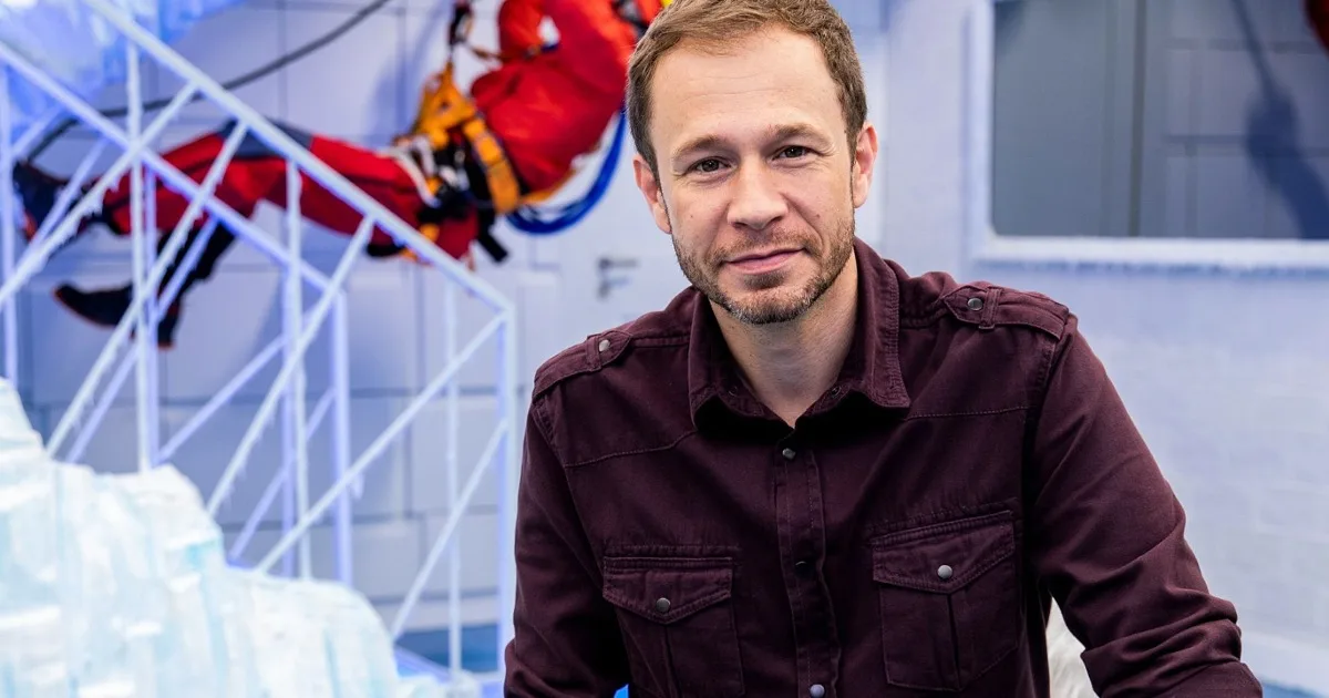 Tiago Leifert critica postura de Vini Jr após Brasil x França