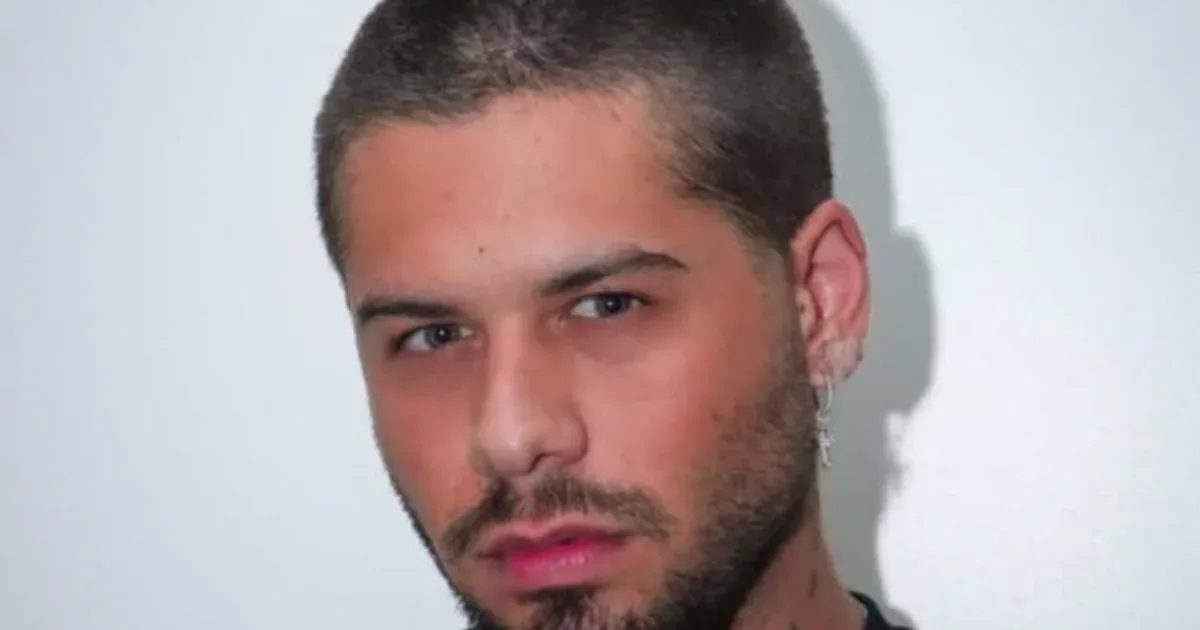 Zé Felipe surge abatido e detalhes de diagnóstico vêm à tona na web